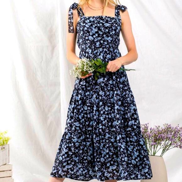 NWT Tiered Floral Midi Dress Size Large - Picture 1 of 5